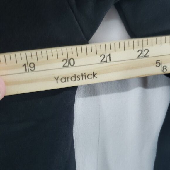 Nine West Black Knit top Medium cold Shoulder (AL) - Picture 5 of 8